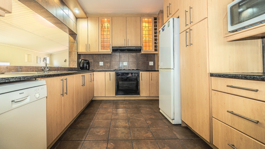 3 Bedroom Property for Sale in Protea Heights Western Cape